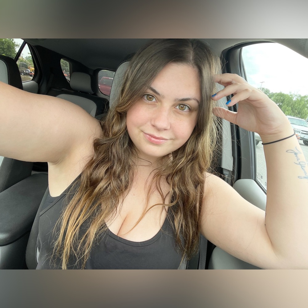 Meet your Posher, Kelly